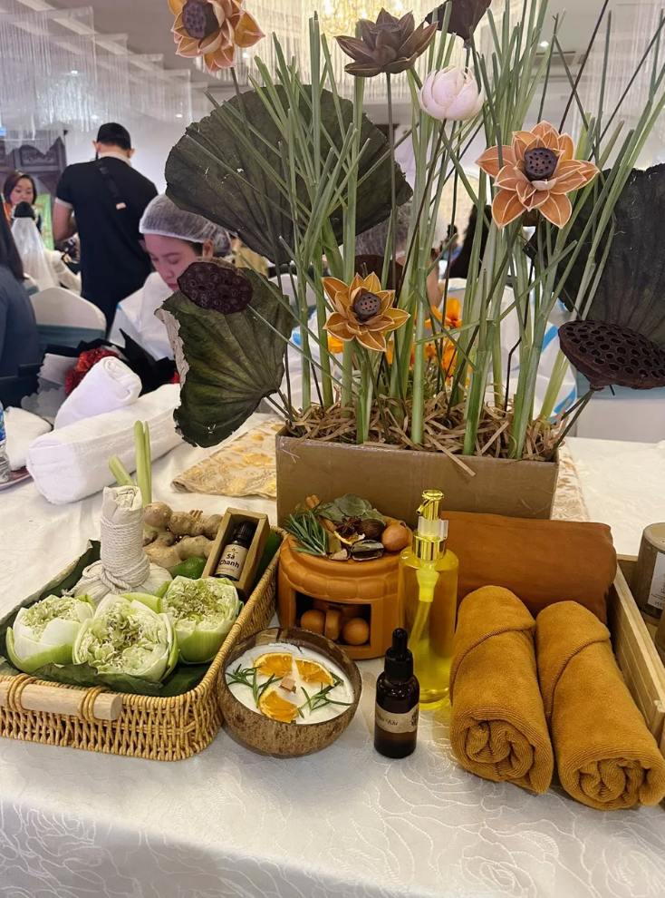 Khay nhựa giả mây đựng set PEDICURE tiệm nails, spa