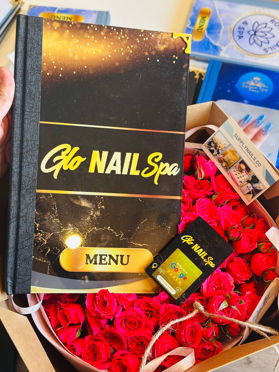 MENU CAO CẤP BÓNG KÍNH